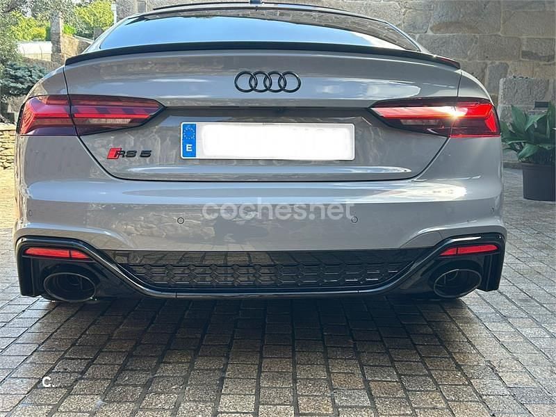Usado Audi RS5 Sportback Competition 450 CV (330 kW) 2023 Gris / plata Berlina