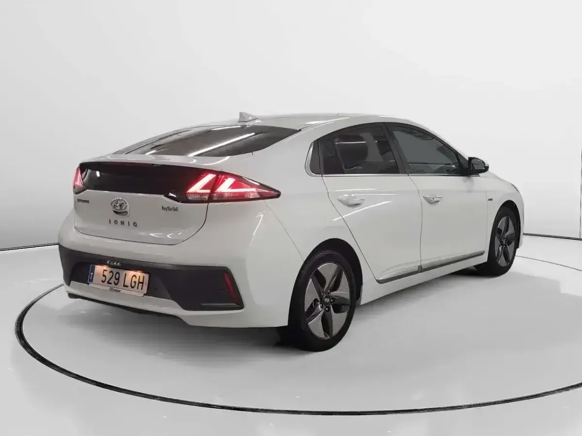 Usado Hyundai Ioniq 141 CV (103 kW) 2020 Blanco Utilitario