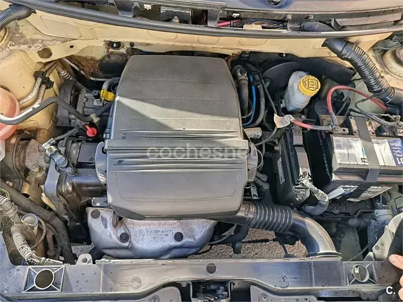 Usado Fiat Panda Active 54 CV (39 kW) 2005 Amarillo Utilitario