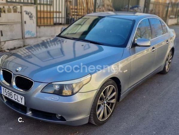 Usado BMW 530 193 CV (141 kW) 2003 Gris / plata Berlina