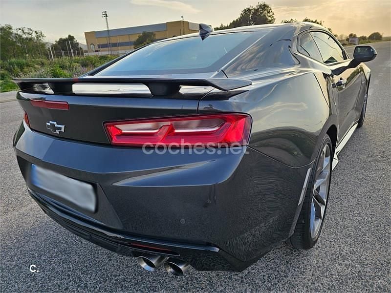 Usado Chevrolet Camaro 405 CV (297 kW) 2015 Gris / plata Coupe
