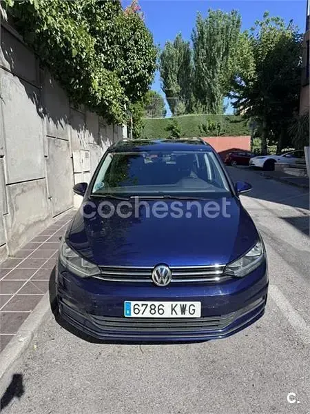 Usado VW Touran Advance 150 CV (110 kW) 2019 Azul Monovolumen