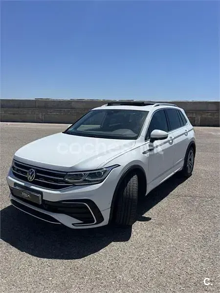Usado VW Tiguan R-line 150 CV (110 kW) 2021 Blanco SUV