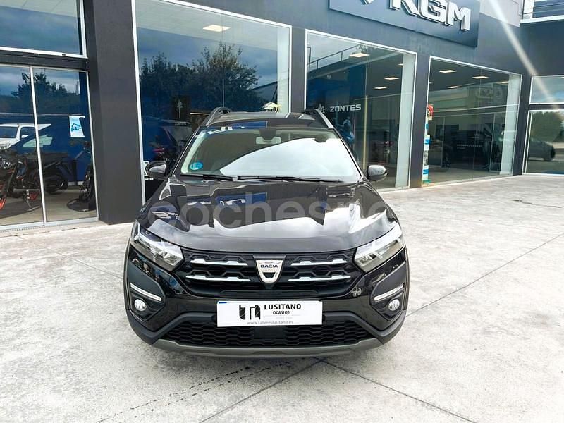 Usado Dacia Jogger Extreme 100 CV (73 kW) 2022 Negro Monovolumen