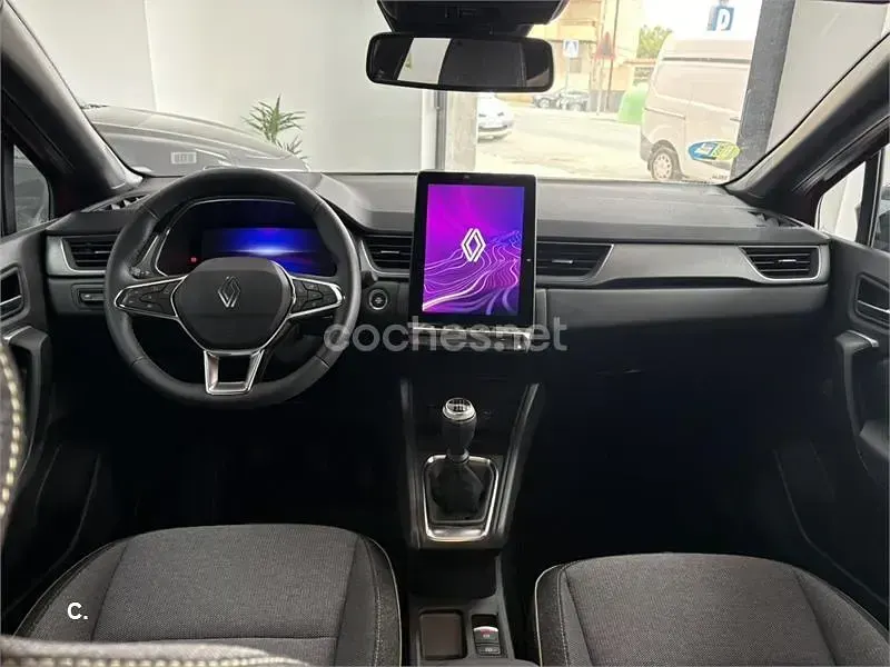 Usado Renault Captur Techno 100 CV (73 kW) 2026 Rojo SUV