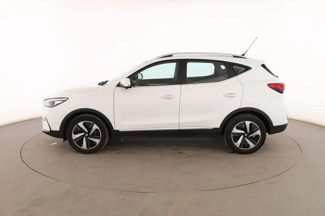 Usado MG ZS Luxury 114 kW (156 CV) 2022 Blanco SUV