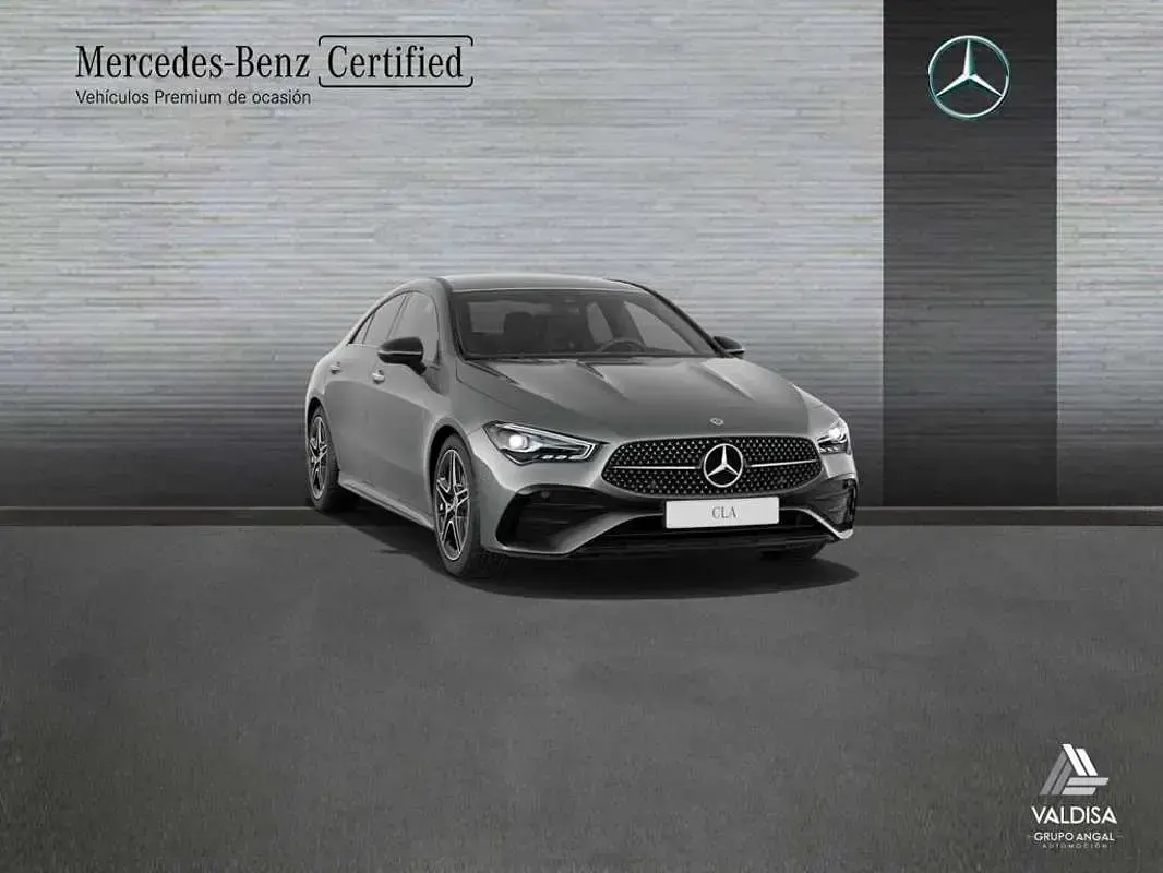 Usado Mercedes CLA200 163 CV (119 kW) 2025 Berlina