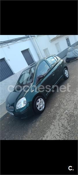 Verde Usado 2004 Toyota Yaris T2 Berlina | 2600 € (Un poco caro) - Imagen 1/4