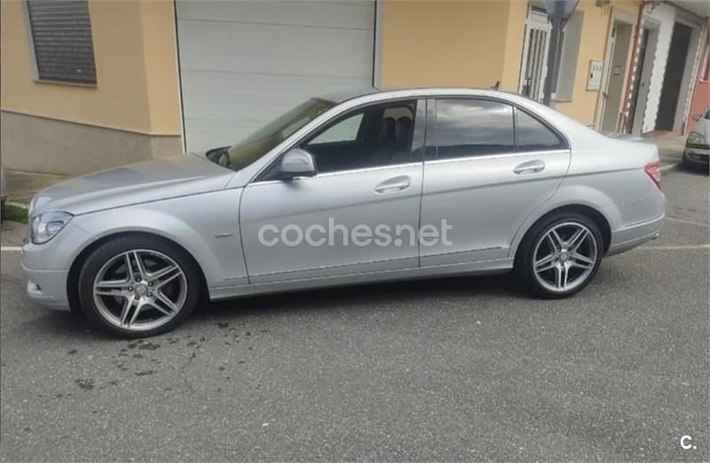 Usado Mercedes C320 Avantgarde 224 CV (164 kW) 2010 Gris / plata Berlina