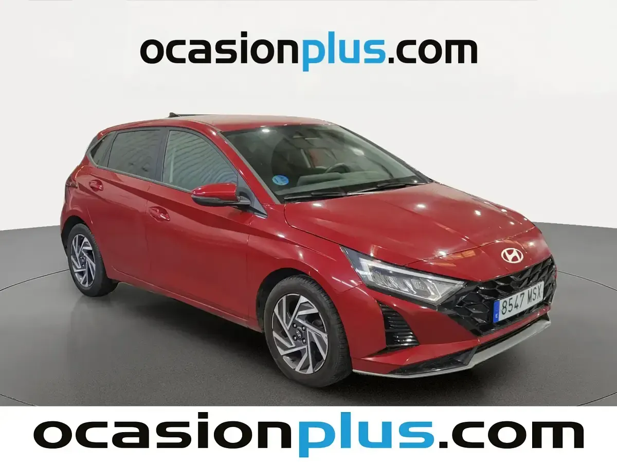Usado Hyundai i20 100 CV (73 kW) 2024 Rojo Utilitario