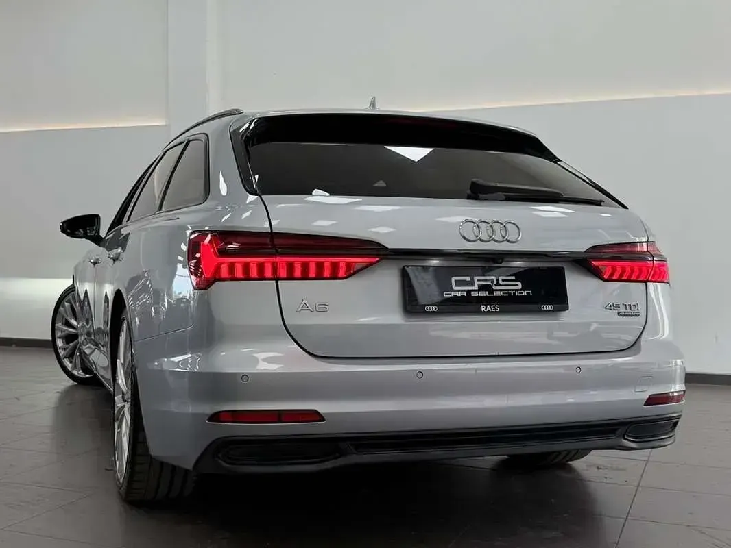 Usado Audi A6 231 CV (169 kW) 2019 Gris / plata Familiar