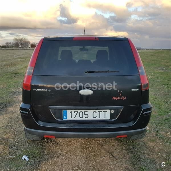 Usado Ford Fusion 68 CV (50 kW) 2004 Negro Utilitario