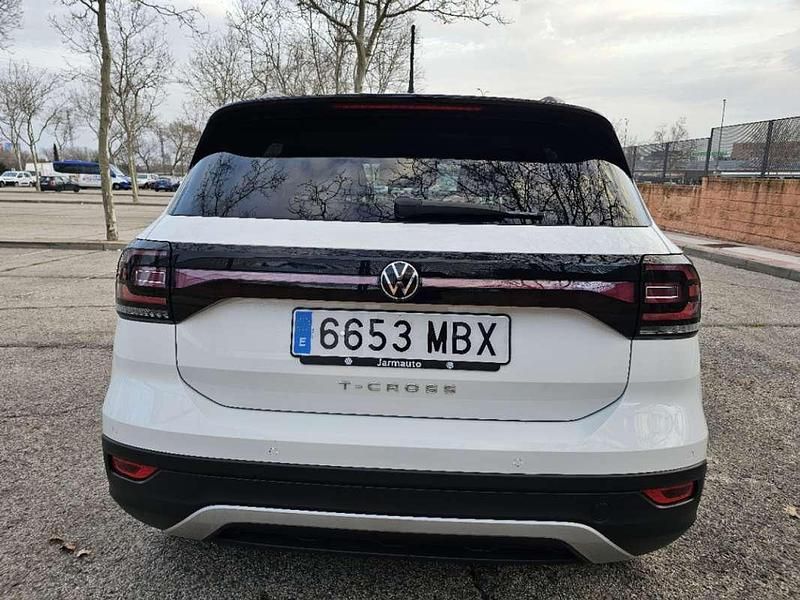 Usado VW T-Cross Advance 110 CV (80 kW) 2022 Blanco SUV