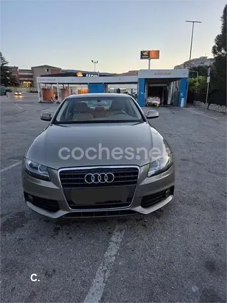 Usado Audi A4 120 CV (88 kW) 2010 Marrón Berlina