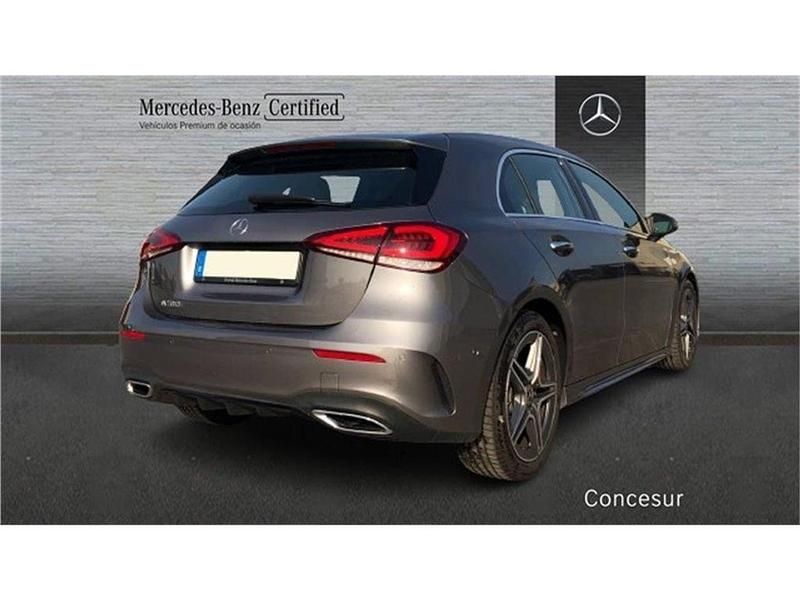 Usado Mercedes A180 136 CV (100 kW) 2022 Gris Utilitario