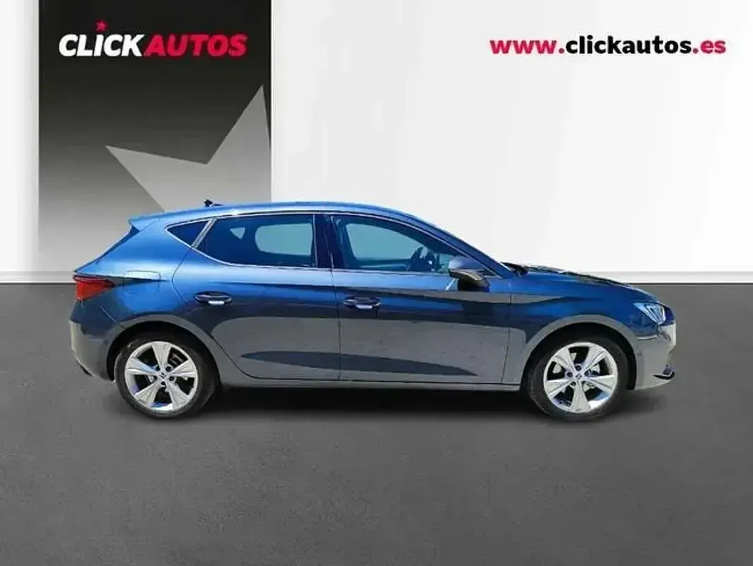 Używany Seat Leon FR 150 KM (110 kW) 2025 Szary Hatchback