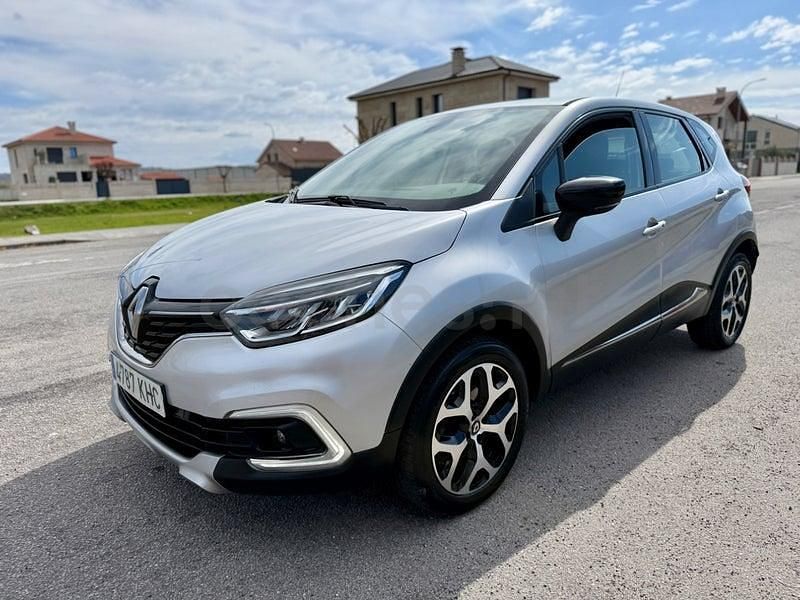 Usado Renault Captur Zen 110 CV (80 kW) 2018 Gris / plata SUV