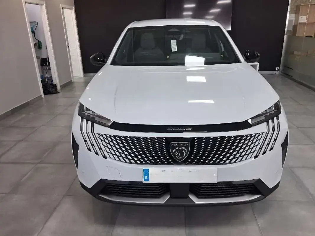 Nuevo Peugeot 3008 Allure 145 CV (106 kW) 2026 Blanco SUV