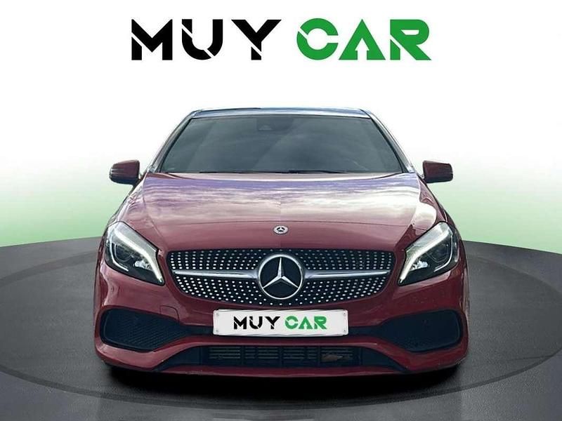 Usado Mercedes A200 136 CV (100 kW) 2018 Rojo Utilitario