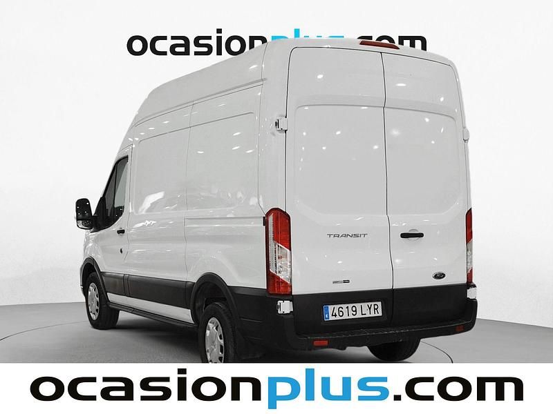 Usado Ford Transit Trend 130 CV (95 kW) 2022 Blanco Familiar