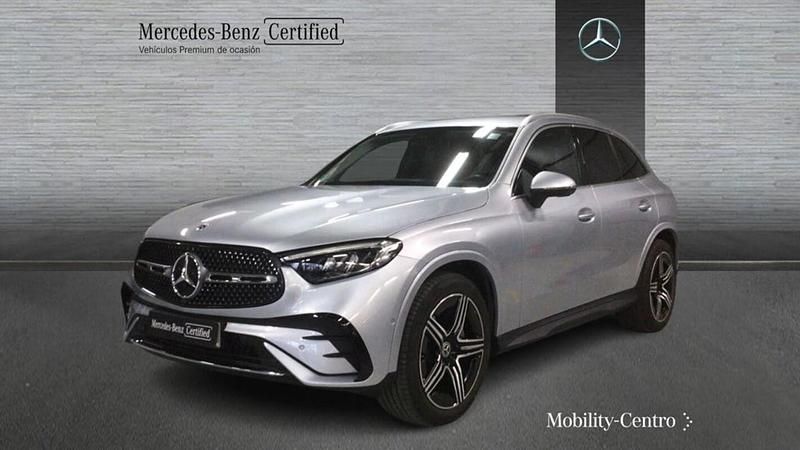 Usado Mercedes GLC220 AMG line 197 CV (144 kW) 2024 Hightechsilber metallic