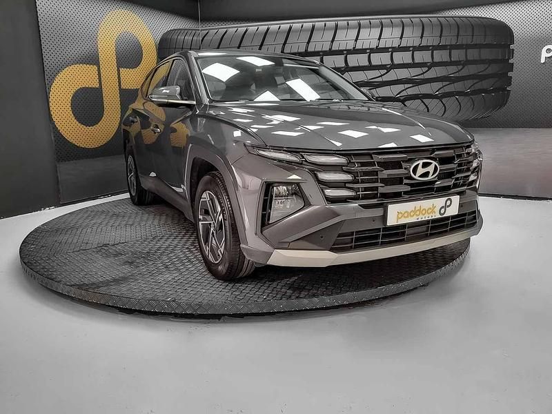 Usado Hyundai Tucson 160 CV (117 kW) 2025 Gris / plata SUV