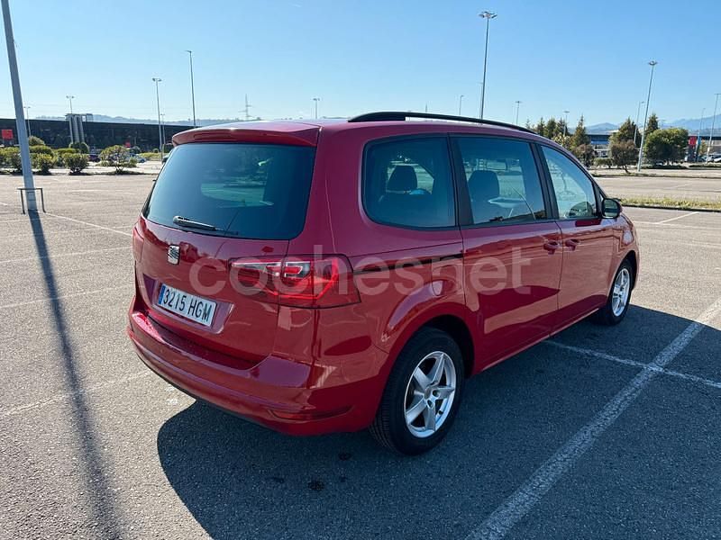 Usado Seat Alhambra Ecomotive 140 CV (102 kW) 2011 Rojo Monovolumen