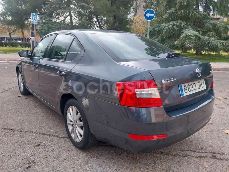 Brugt Skoda Octavia Ambition 105 HK (77 kW) 2015 Grå Sedan