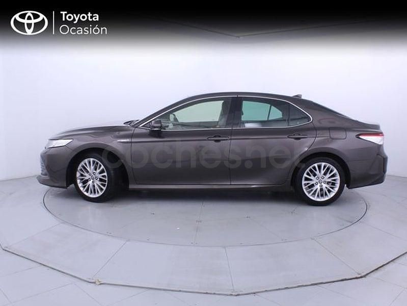 Usado Toyota Camry Luxury 218 CV (160 kW) 2021 Negro Berlina