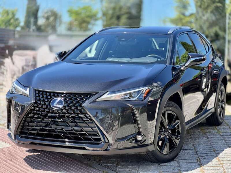 Negro Usado 2021 Lexus UX 250h SUV | 22.650 € (Precio justo) - Imagen 1/4