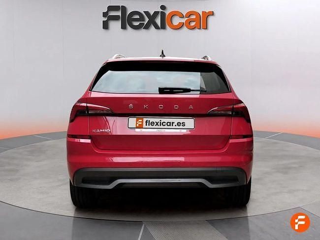 Usado Skoda Kamiq Ambition 110 CV (80 kW) 2022 Rojo SUV