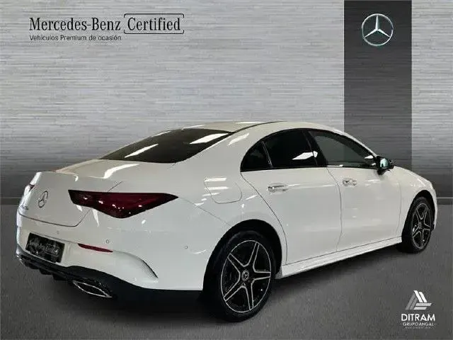 Usado Mercedes CLA250e AMG line 218 CV (160 kW) 2024 Blanco Coupe