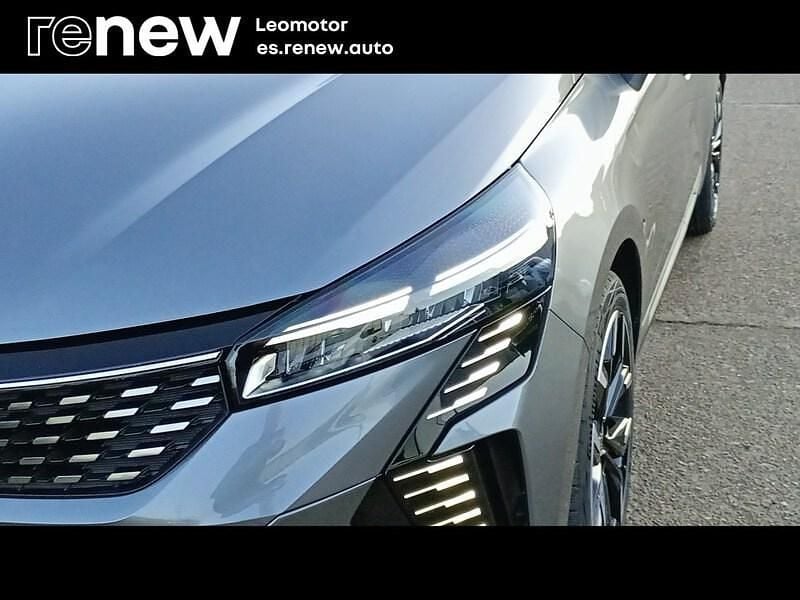 Usado Renault Clio V Techno 100 CV (73 kW) 2025 Gris Berlina