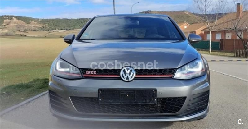 Usado VW Golf VII GTI 230 CV (169 kW) 2015 Gris / plata Berlina