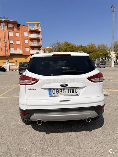 Usado Ford Kuga Titanium 140 CV (102 kW) 2014 Blanco SUV