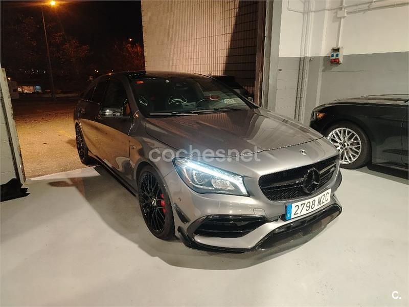 Usado Mercedes CLA45 AMG Shooting Brake 381 CV (280 kW) 2017 Gris / plata Familiar