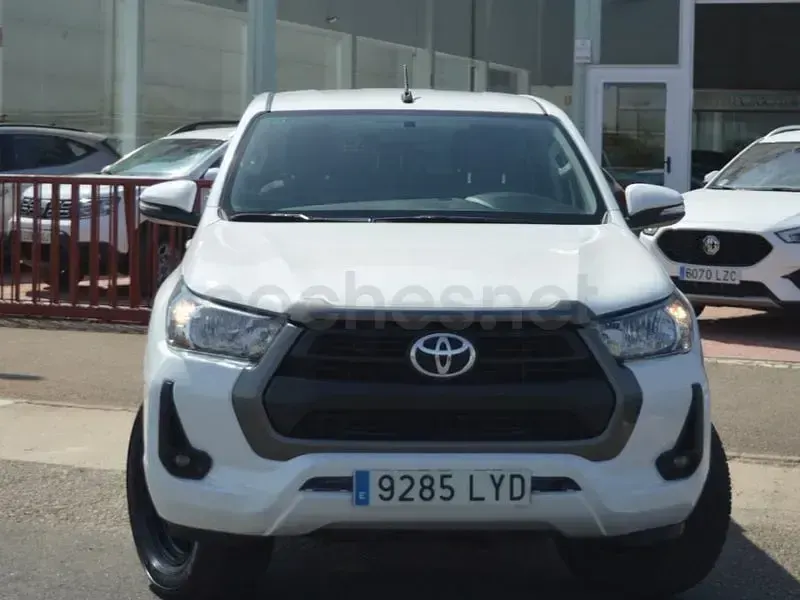 Usado Toyota HiLux 150 CV (110 kW) 2022 Blanco Pickup/Camioneta