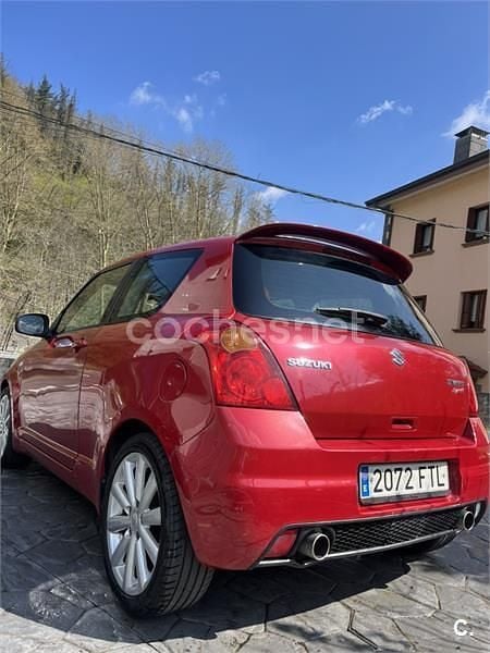 Usado Suzuki Swift Sport 125 CV (91 kW) 2007 Rojo Utilitario