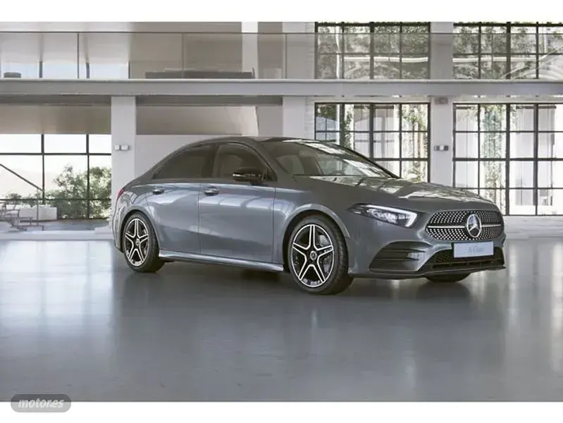 Usado Mercedes A200 150 CV (110 kW) 2022 Gris Berlina