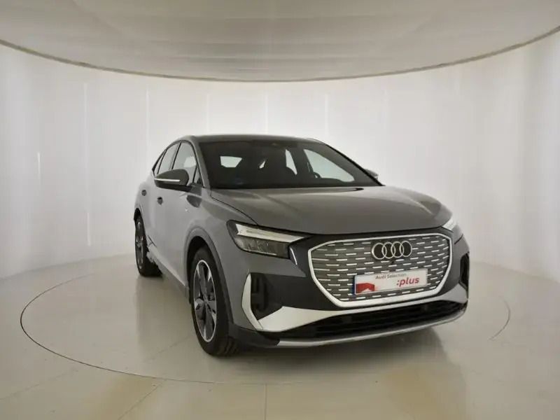 Gris/plata Nuevo 2024 Audi Q4 Sportback e-tron S-Line SUV | 51.990 € (Un poco caro) - Imagen 1/4