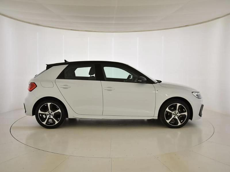 Usado Audi A1 Sportback 116 CV (85 kW) 2024 Gris/plata Utilitario