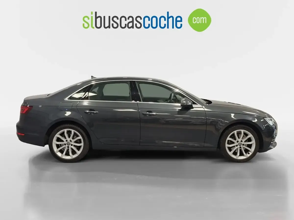 Usado Audi A4 Design 150 CV (110 kW) 2018 Gris/plata Berlina