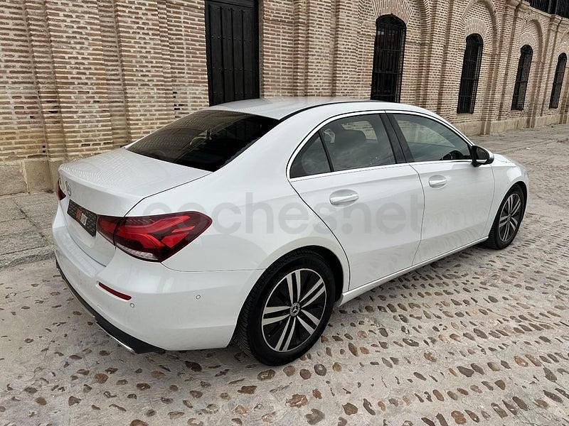 Usado Mercedes A180 116 CV (85 kW) 2020 Blanco Berlina