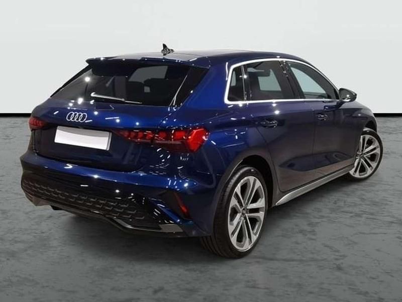 Usado Audi A3 S-Line 204 CV (150 kW) 2025 Azul Berlina