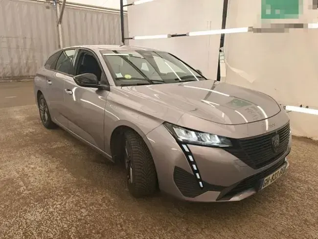Usado Peugeot 308 SW Active 130 CV (95 kW) 2022 Gris Familiar