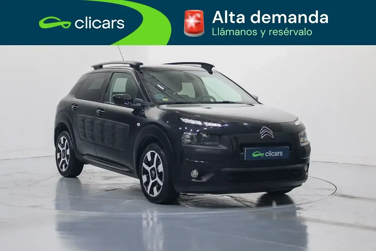 Usado Citroën C4 Cactus Shine 100 CV (73 kW) 2015 Negro Utilitario