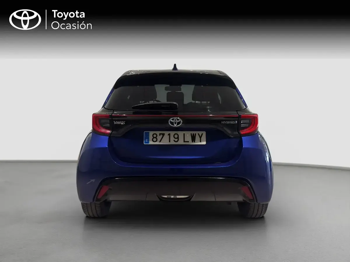 Begagnad Toyota Yaris Style 116 HK (85 kW) 2022 Blå Halvkombi