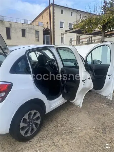Usado Citroën C3 Live 68 CV (50 kW) 2016 Blanco Berlina
