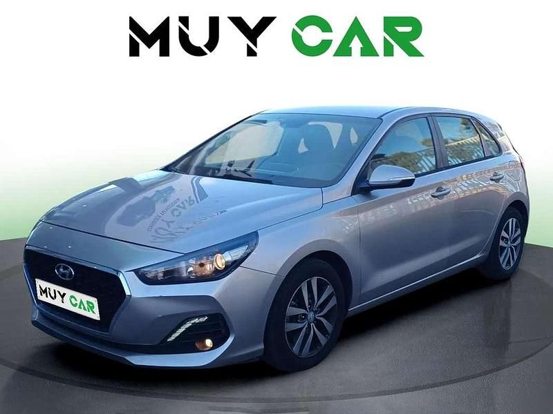 Usado Hyundai i30 120 CV (88 kW) 2019 Blanco Utilitario