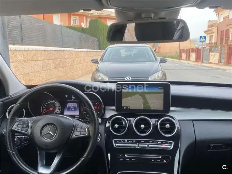 Usado Mercedes C220 170 CV (125 kW) 2015 Gris / plata Berlina